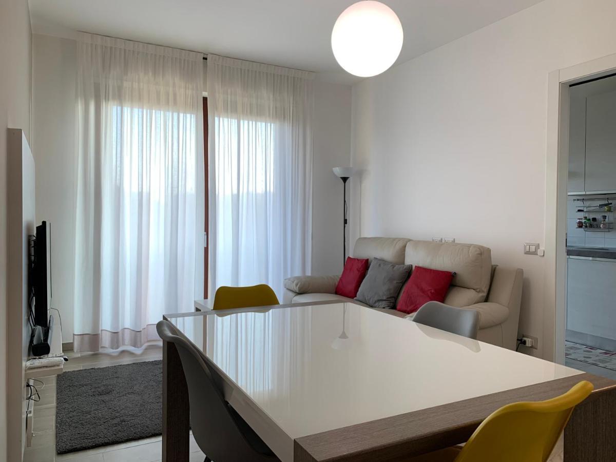 Trilocale In Zona Bocconi/navigli Milão