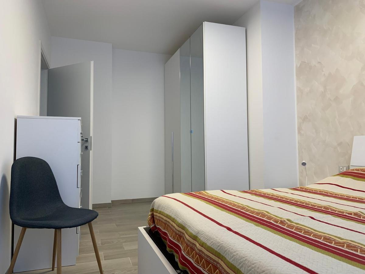 Trilocale In Zona Bocconi/navigli Appartement *