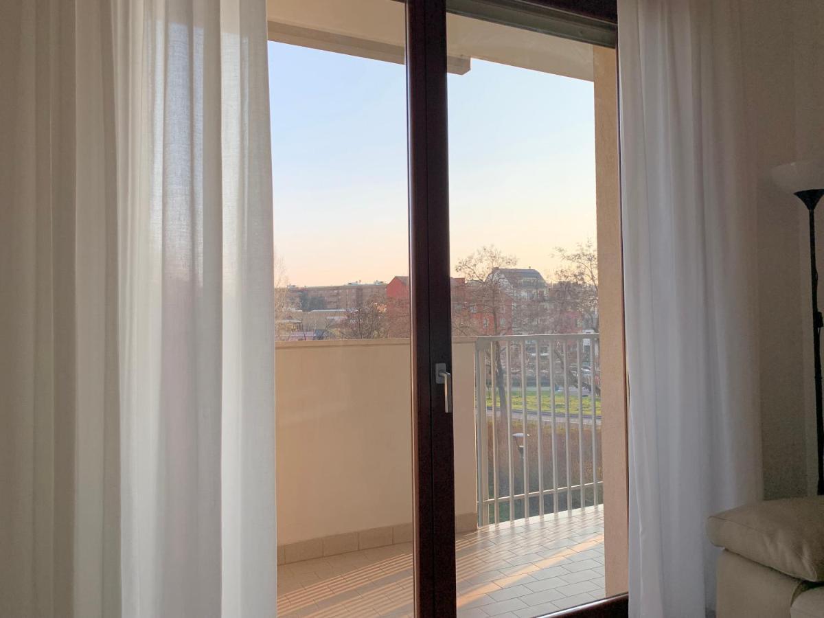 Trilocale In Zona Bocconi/navigli Apartamento