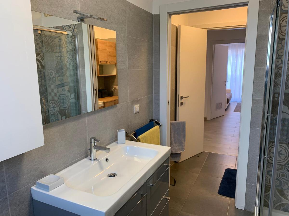 Trilocale In Zona Bocconi/navigli Apartamento *